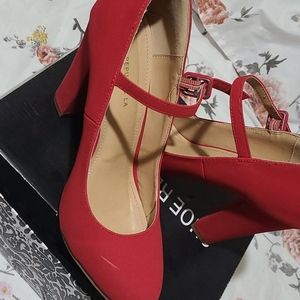 Red foux pumps